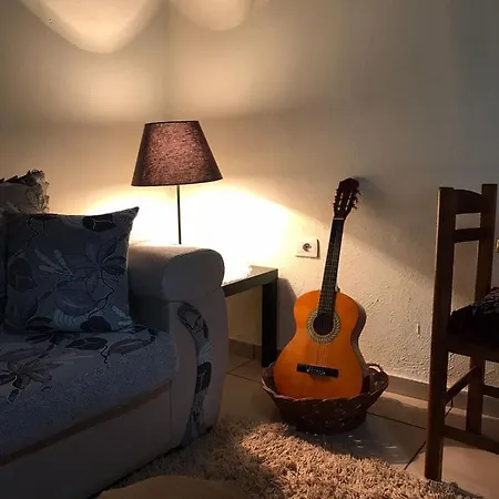 Kasaj בית נופש Gjirokastër